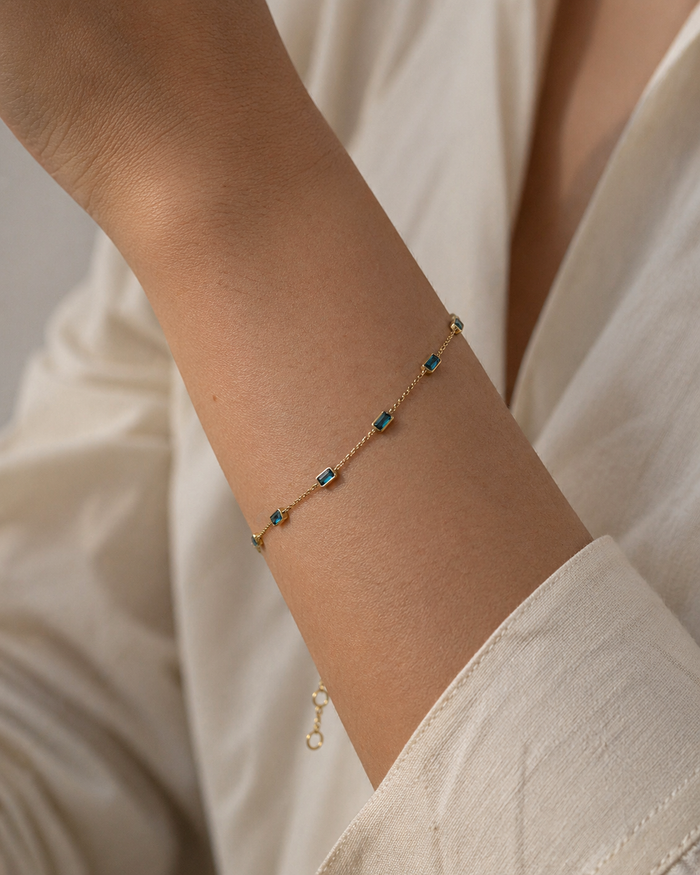 Aquamarine Line Bracelet